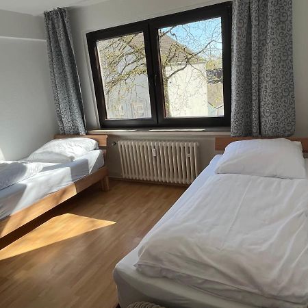 Zimmer Fuer Monteure, Handwerker Oder Reisende Essen Exteriör bild