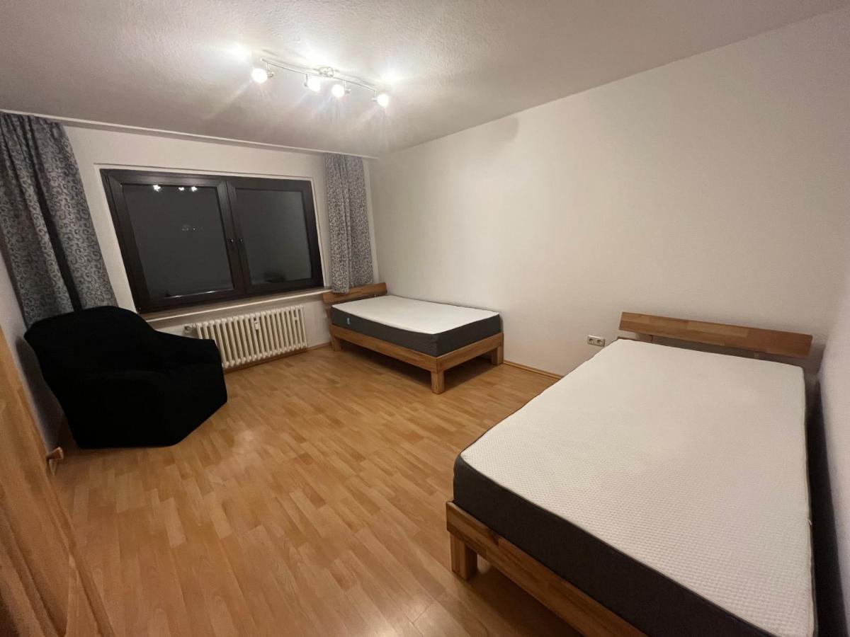 Zimmer Fuer Monteure, Handwerker Oder Reisende Essen Exteriör bild